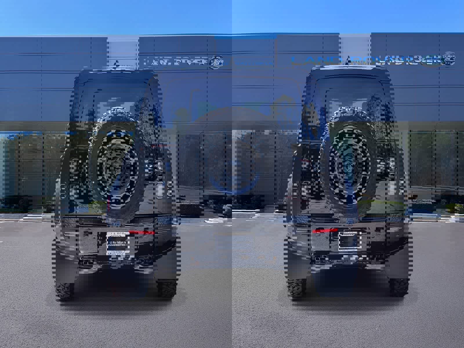 New 2026 Land Rover Defender 110 OCTA AWD/4WD image 5