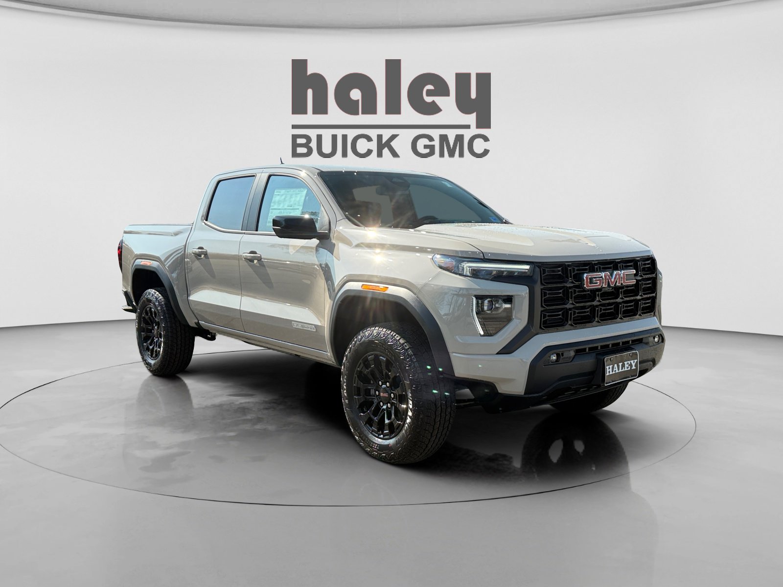 New 2026 GMC Canyon Elevation w/ Convenience Package image 7