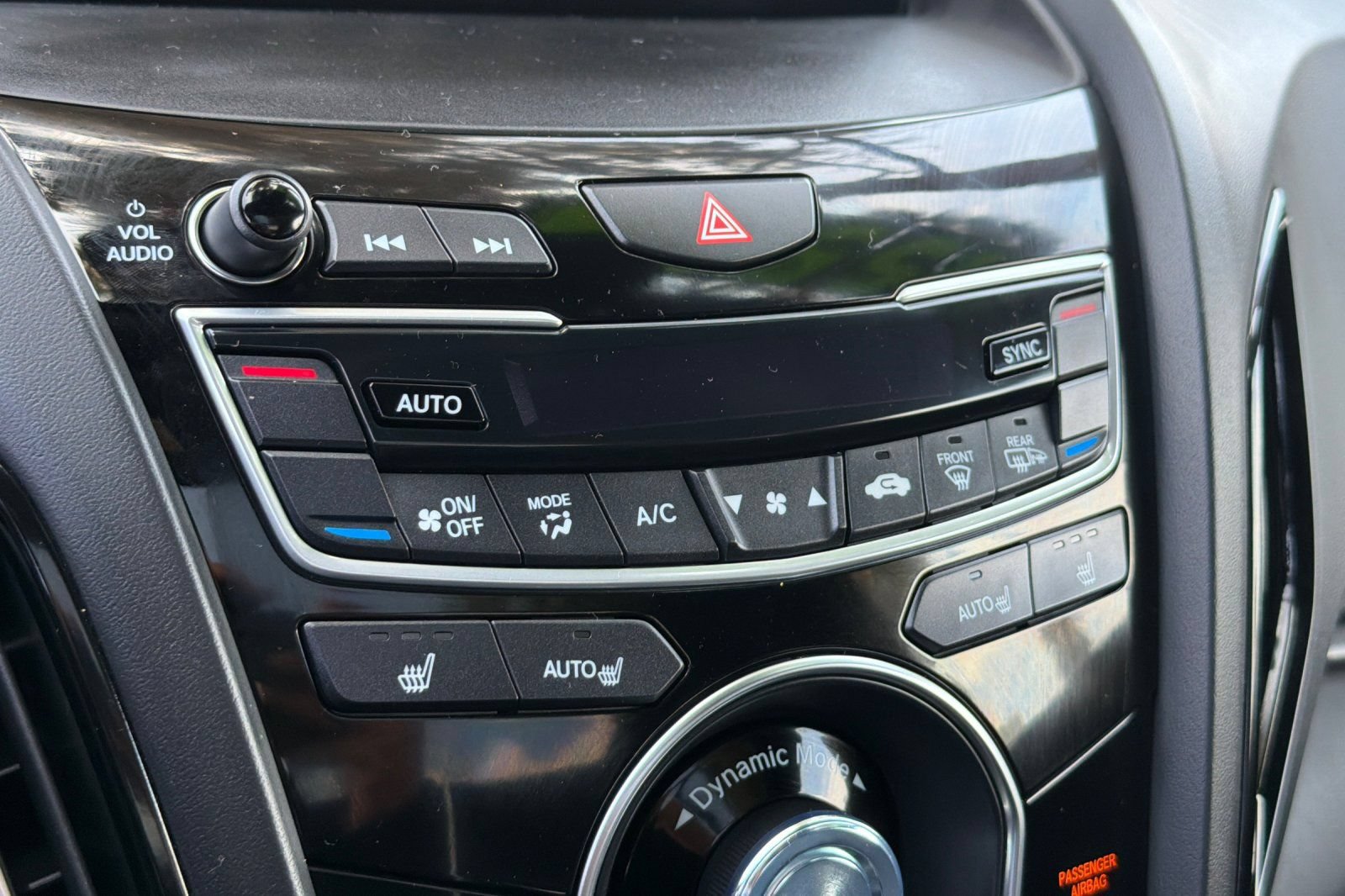 Certified 2025 Acura RDX SH-AWD image 23