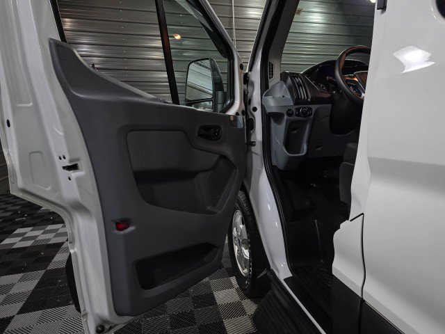 Used 2019 Ford Transit 350 XLT image 30