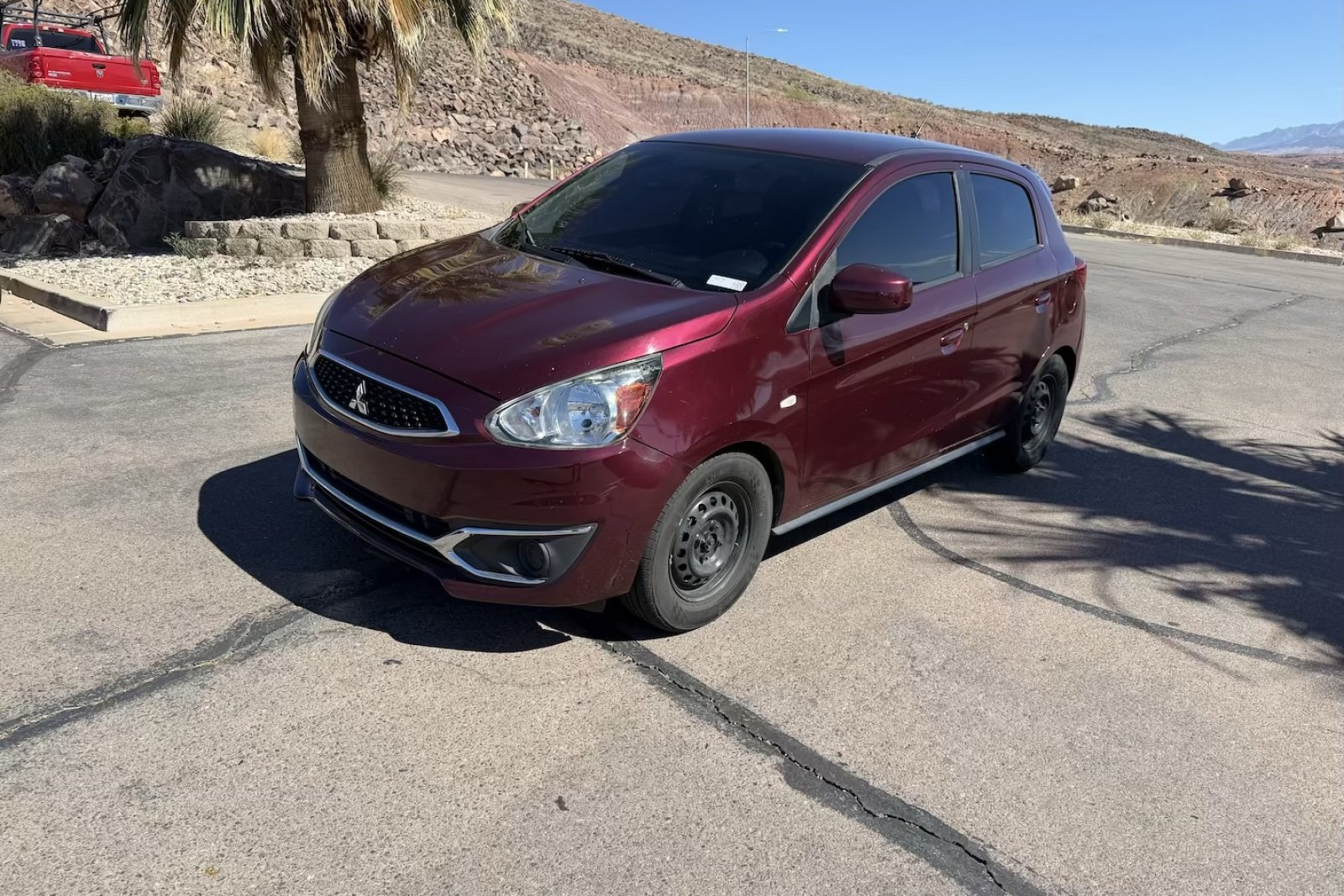 Used 2020 Mitsubishi Mirage ES FWD image 1
