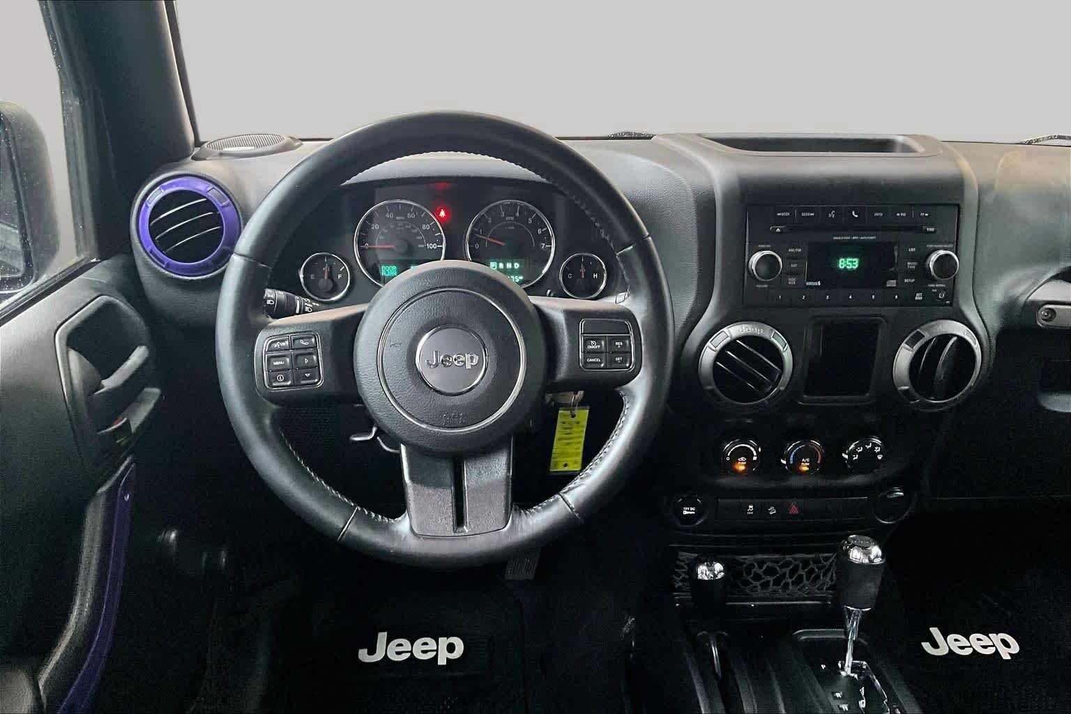 Used 2017 Jeep Wrangler Unlimited Sport w/ Connectivity Group AWD/4WD image 6