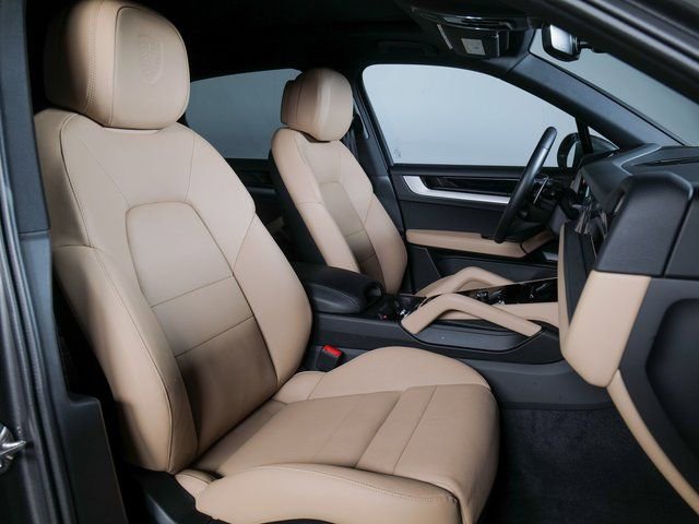 Certified 2026 Porsche Cayenne image 11
