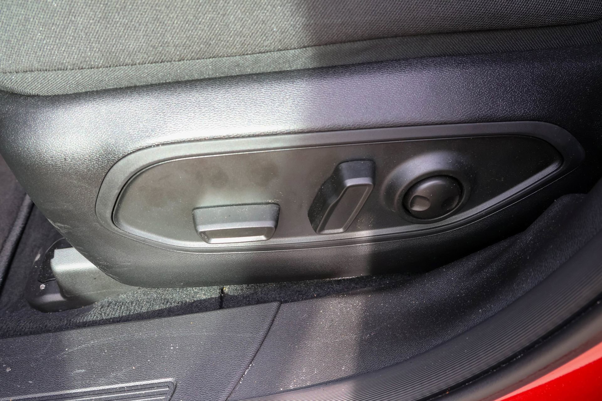 New 2026 Jeep Cherokee Laredo image 6