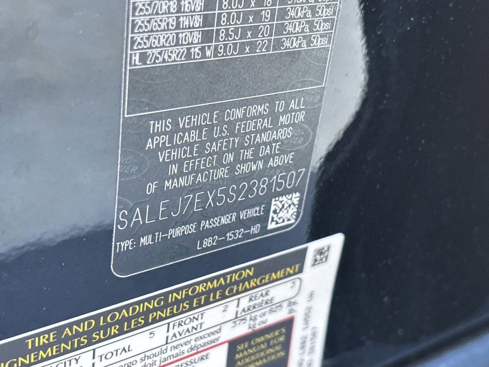 Used 2025 Land Rover Defender 110 S image 20