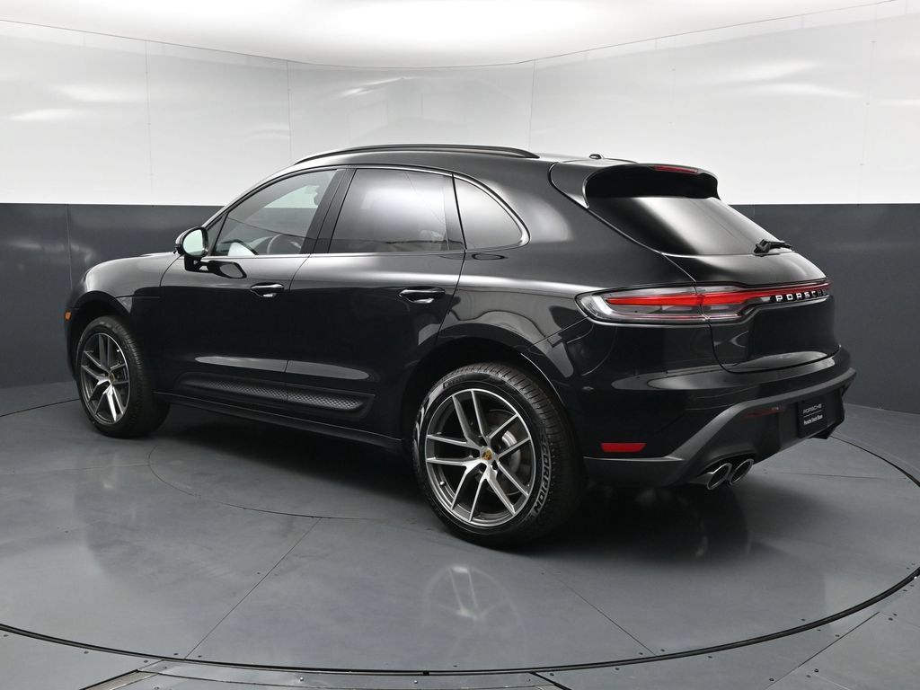 New 2026 Porsche Macan AWD/4WD image 3