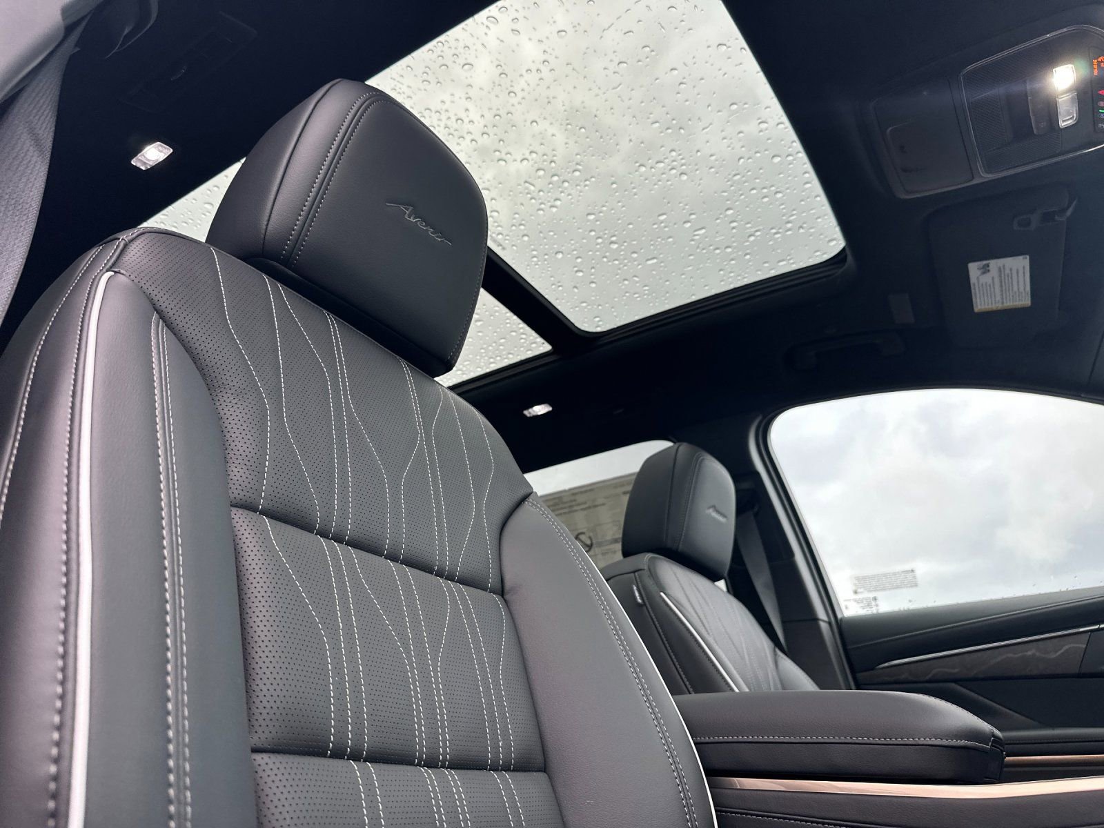 New 2026 Buick Enclave Avenir w/ Super Cruise Package FWD image 18