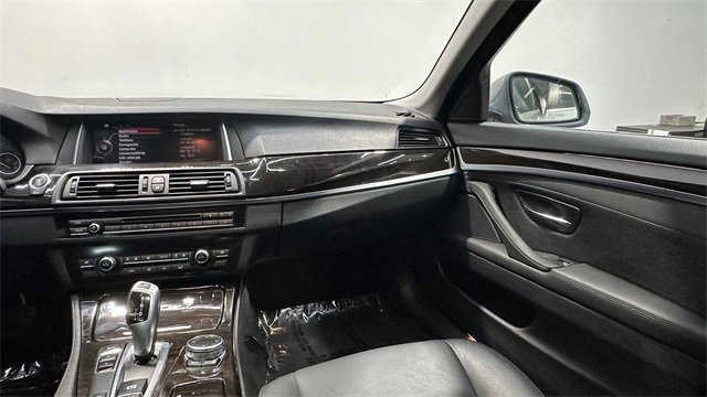 Used 2015 BMW 528i Sedan image 17
