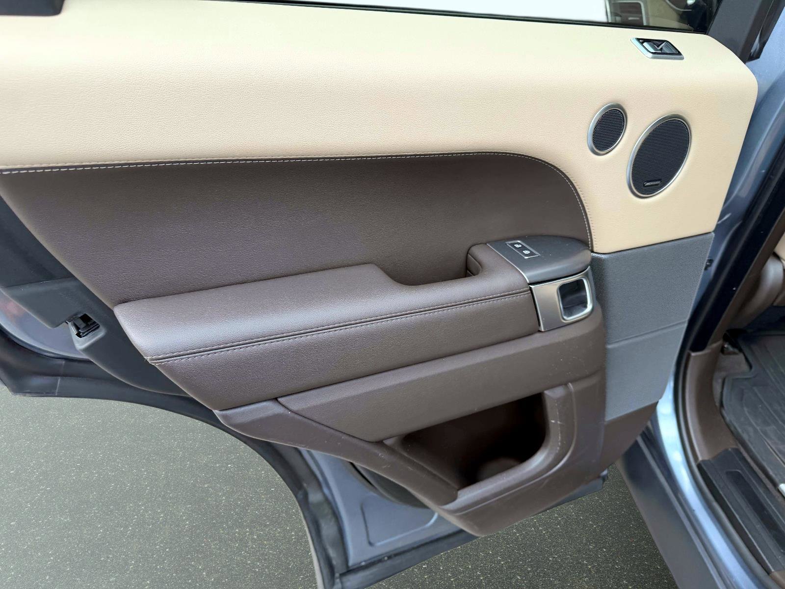 Used 2021 Land Rover Range Rover Sport SE image 33