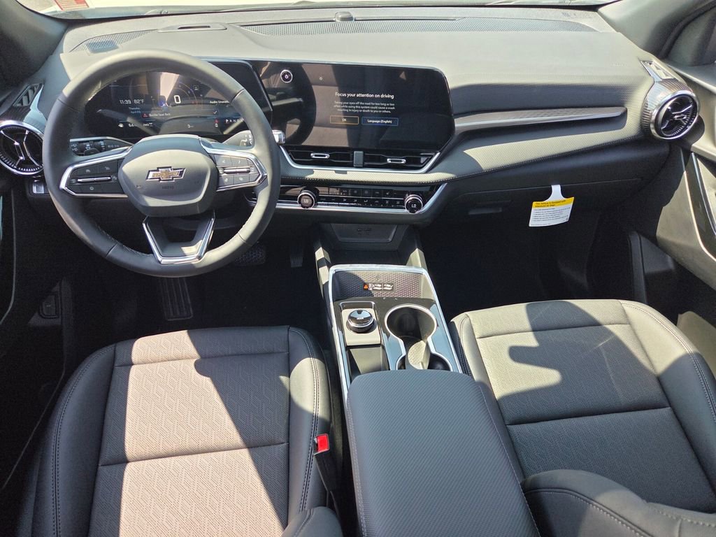 New 2026 Chevrolet Equinox LT w/ Convenience Package II AWD/4WD image 7