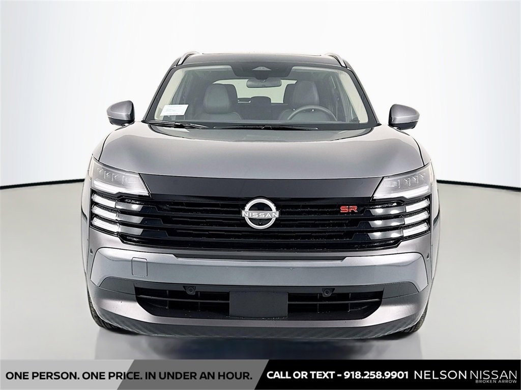 New 2025 Nissan Kicks SR w/ SR Premium Package image 2