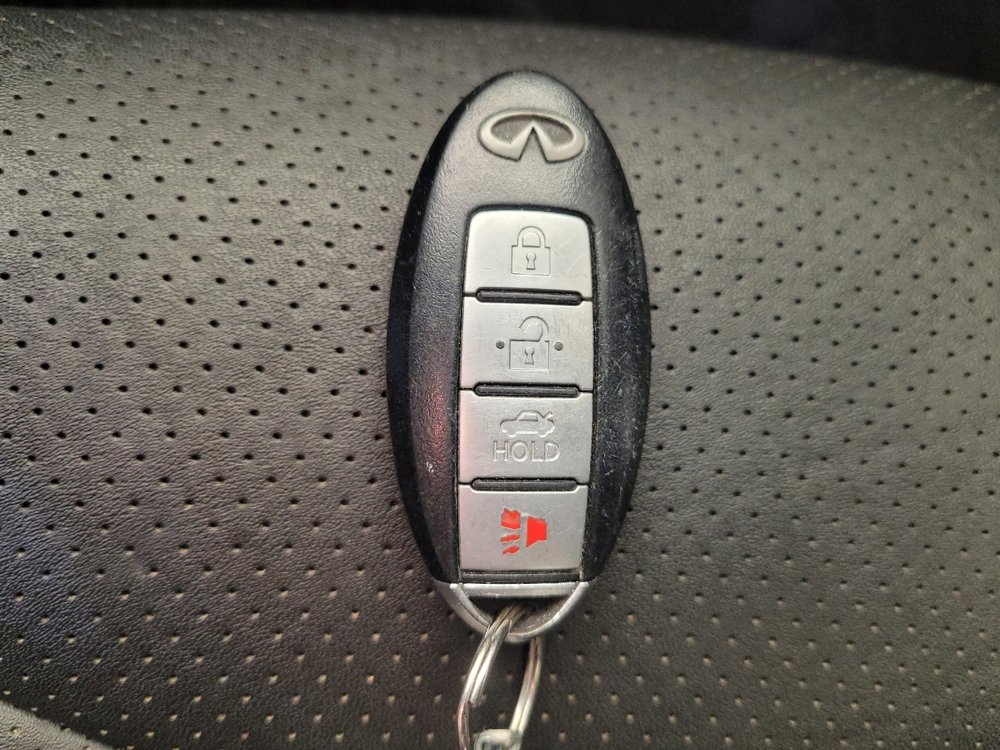 Used 2014 INFINITI Q60 Journey w/ Premium Package image 32