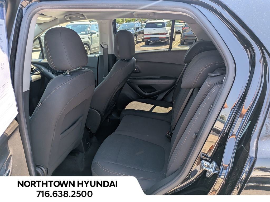 Used 2020 Chevrolet Trax LS w/ Tint and Cruise Package FWD image 28