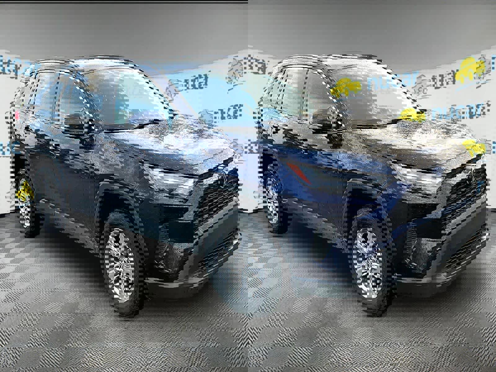 Used 2025 Toyota RAV4 XLE AWD/4WD image 1