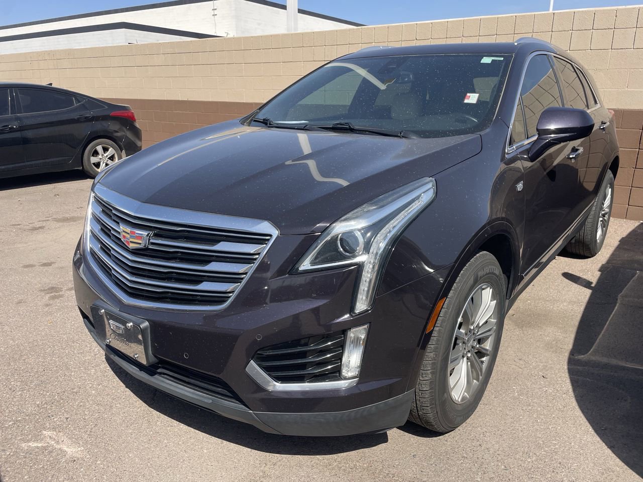 Used 2018 Cadillac XT5 Luxury w/ Driver Awareness Package image 3