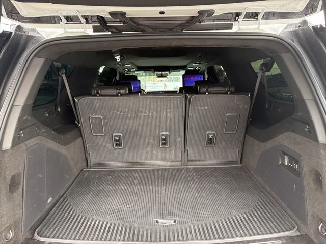 Used 2025 Cadillac Escalade ESV Premium Luxury Platinum w/ LPO, Floor Liner Package AWD/4WD image 8