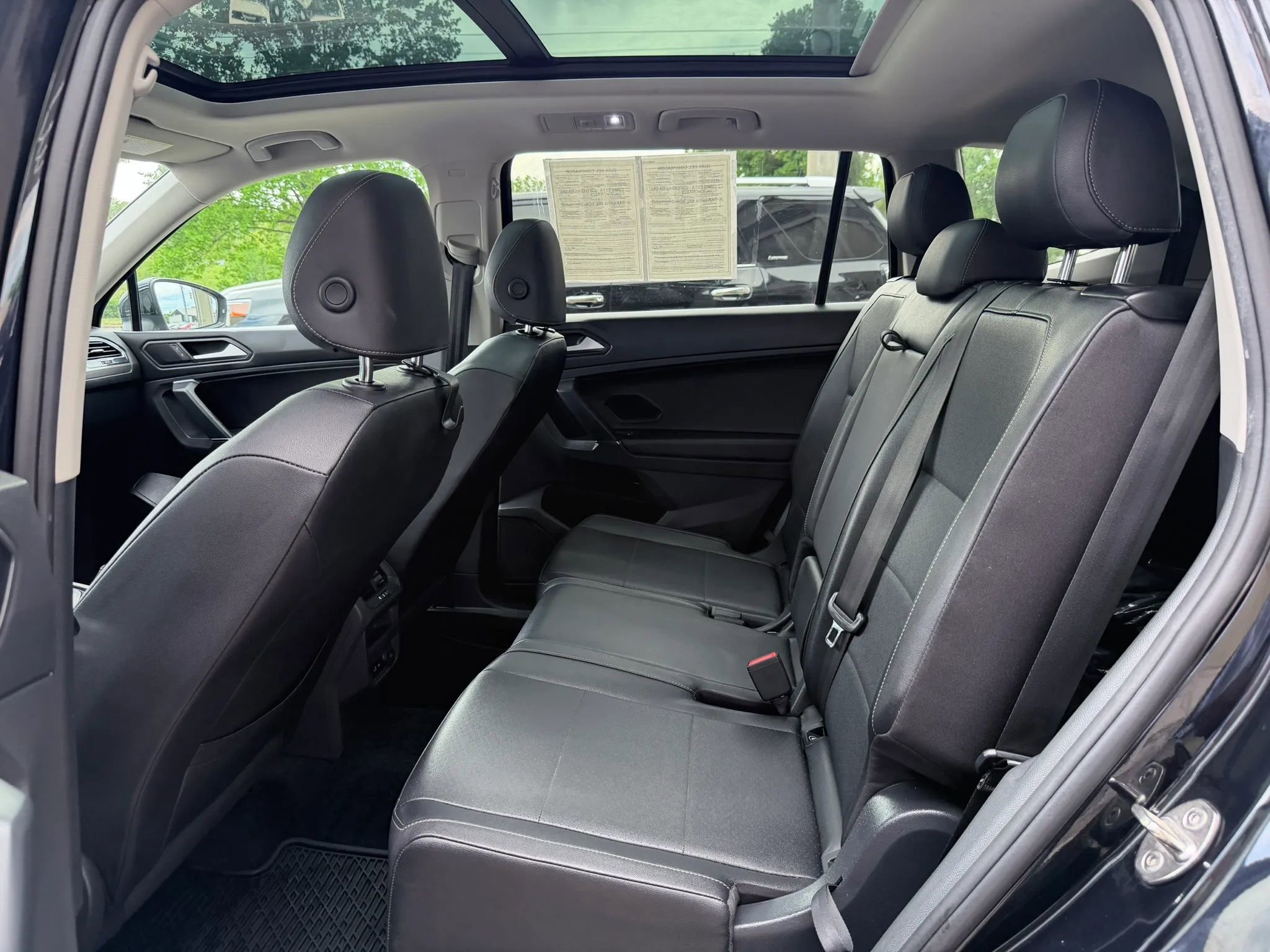 Used 2020 Volkswagen Tiguan SE w/ Panoramic Sunroof Package FWD image 25