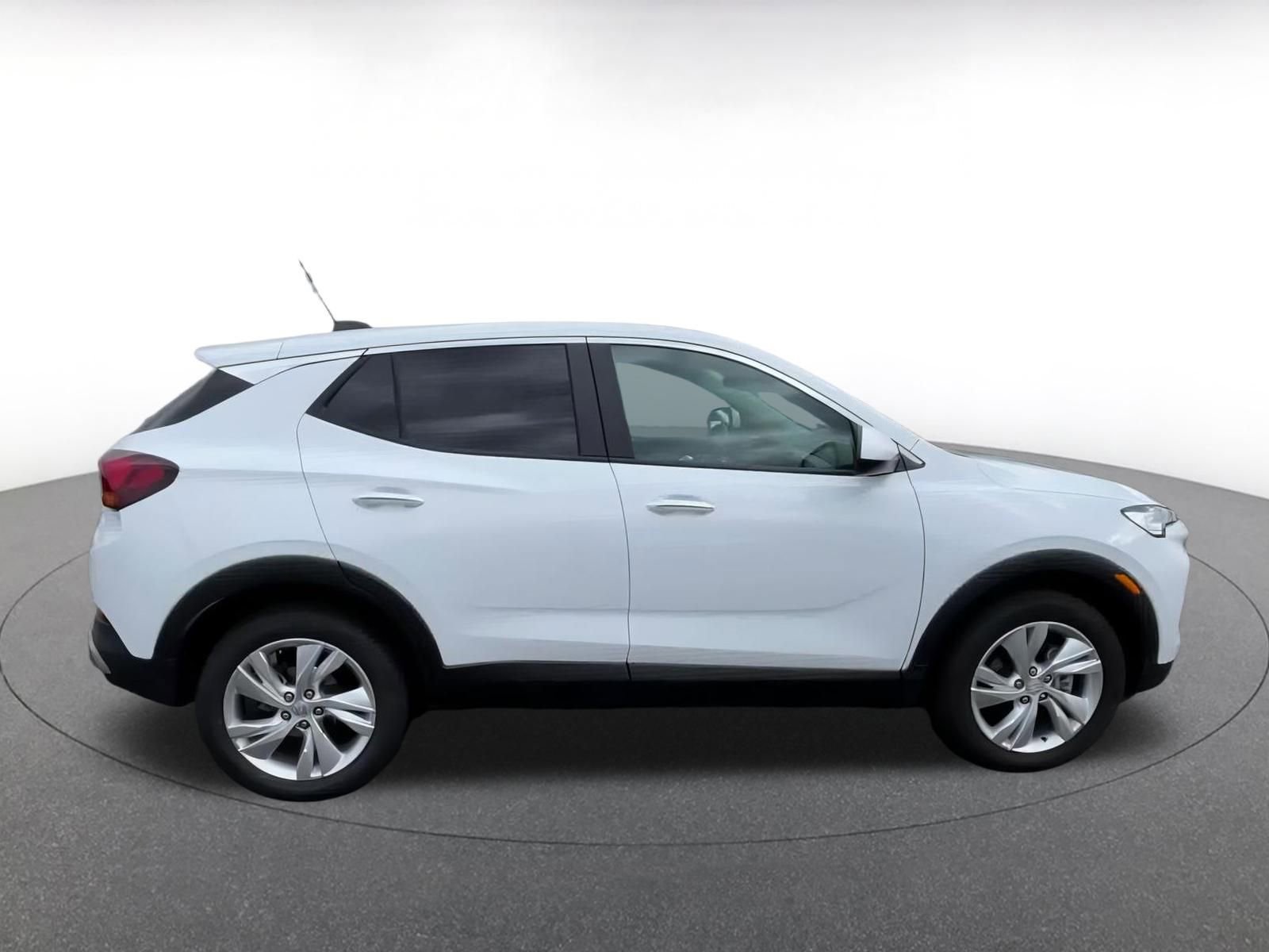 Used 2025 Buick Encore GX Preferred image 16