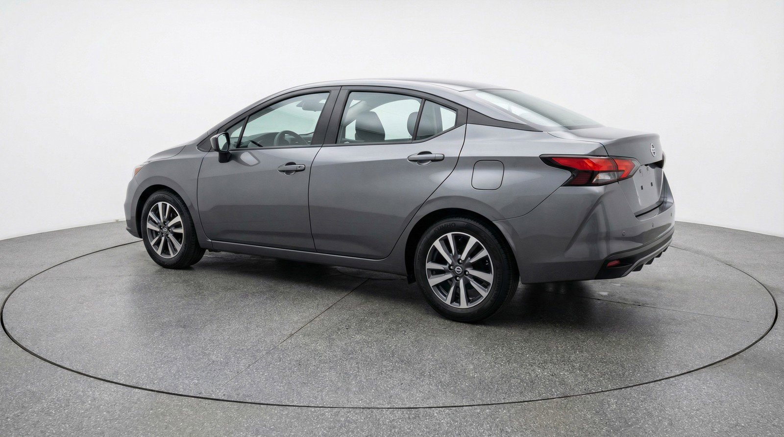 Used 2025 Nissan Versa SV FWD image 6