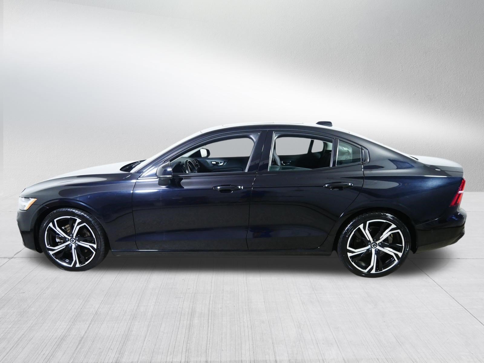 Used 2024 Volvo S60 B5 Plus AWD/4WD image 4