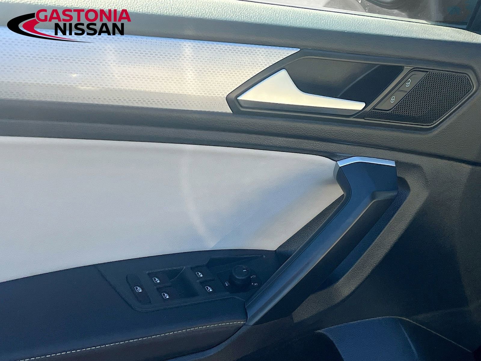 Used 2024 Volkswagen Tiguan S image 22