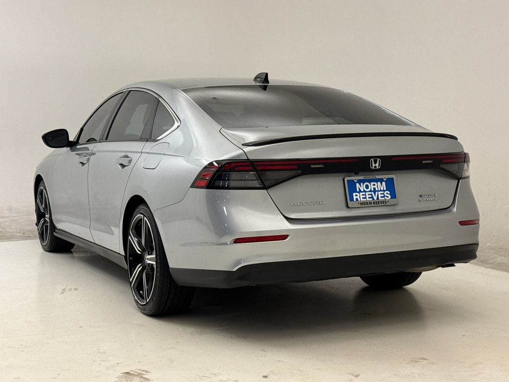 Used 2025 Honda Accord Sport image 7