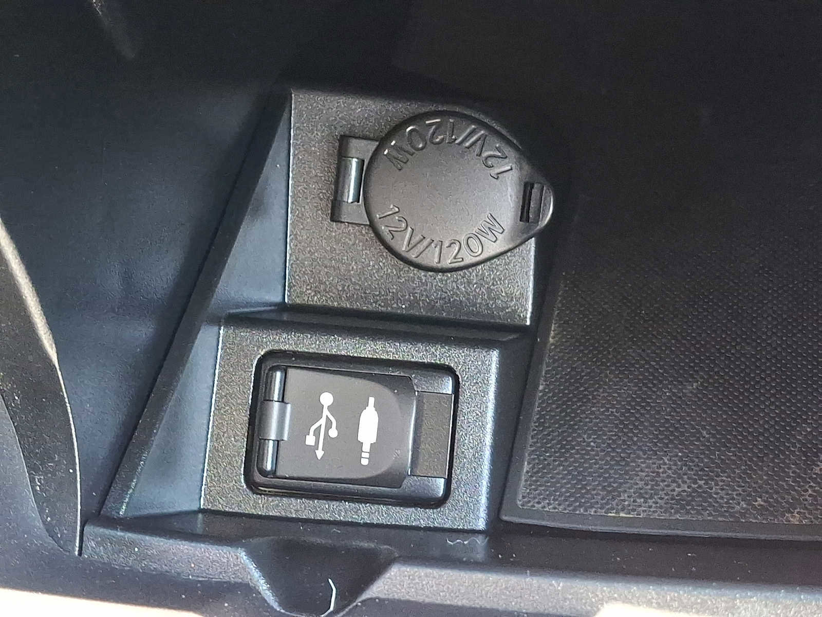 Used 2015 Toyota Camry XLE image 20