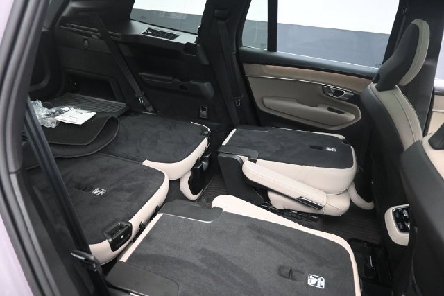 Used 2026 Volvo XC90 B6 Plus AWD/4WD image 28