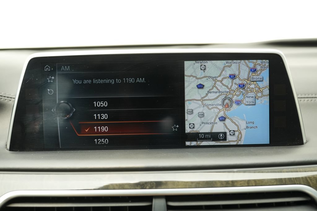 Used 2016 BMW 750i xDrive AWD/4WD image 63