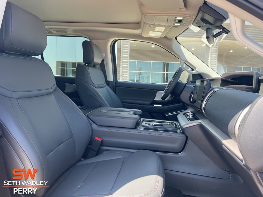 New 2025 Ford Expedition Active image 15