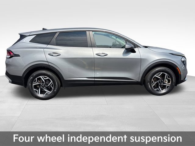 Used 2023 Kia Sportage LX AWD/4WD image 9