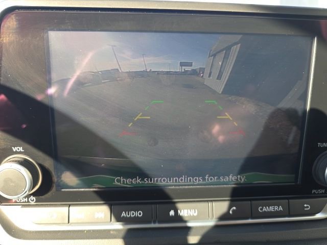 Used 2023 Nissan Rogue SV image 15