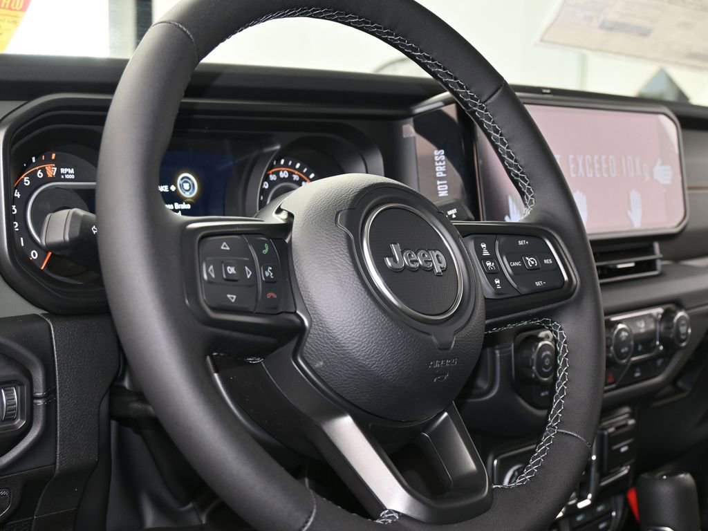 New 2026 Jeep Gladiator Mojave AWD/4WD image 13