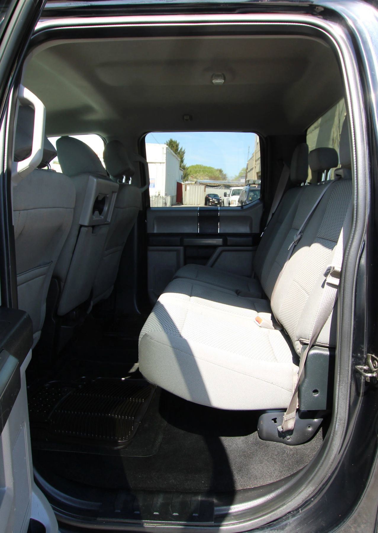 Used 2016 Ford F150 XLT w/ Trailer Tow Package image 11