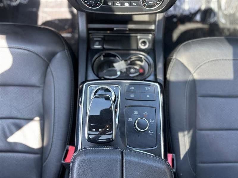Used 2017 Mercedes-Benz GLS 550 4MATIC image 34