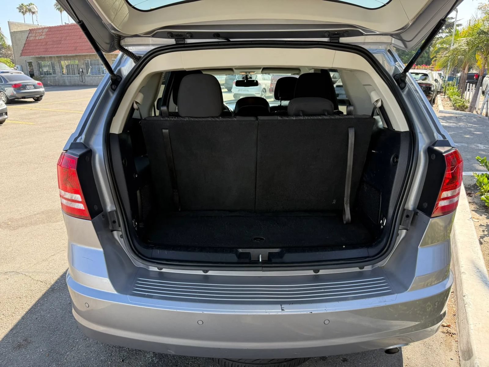 Used 2020 Dodge Journey SE w/ SE Popular Equipment Group FWD image 10