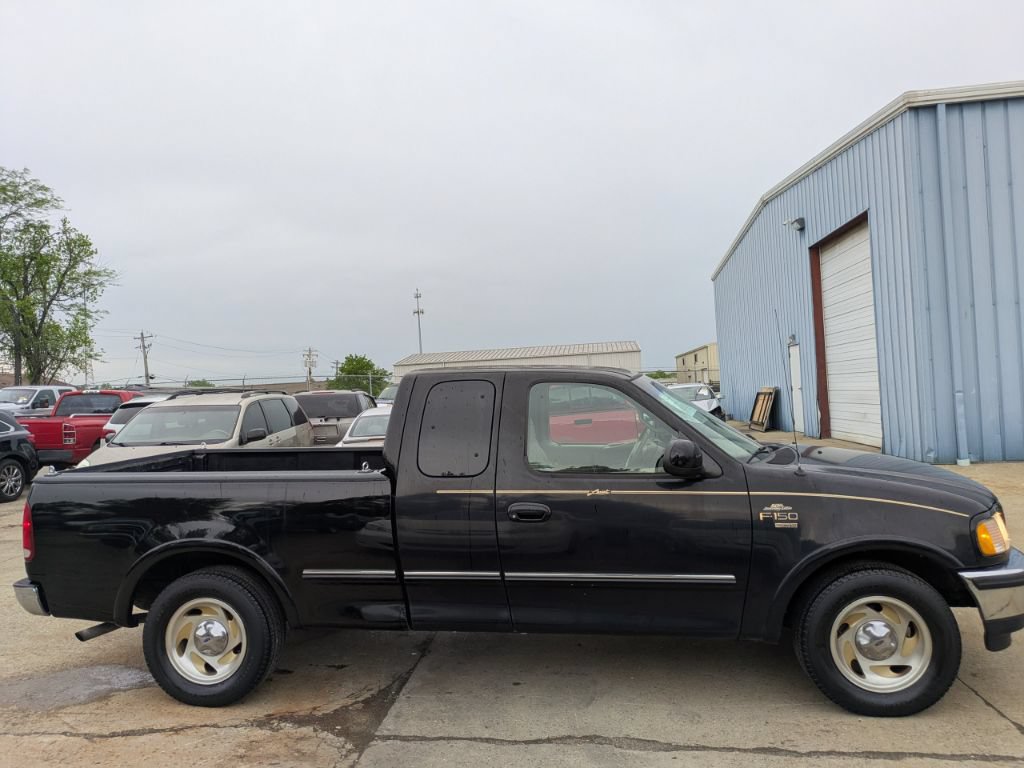Used 1998 Ford F150 XLT RWD image 4