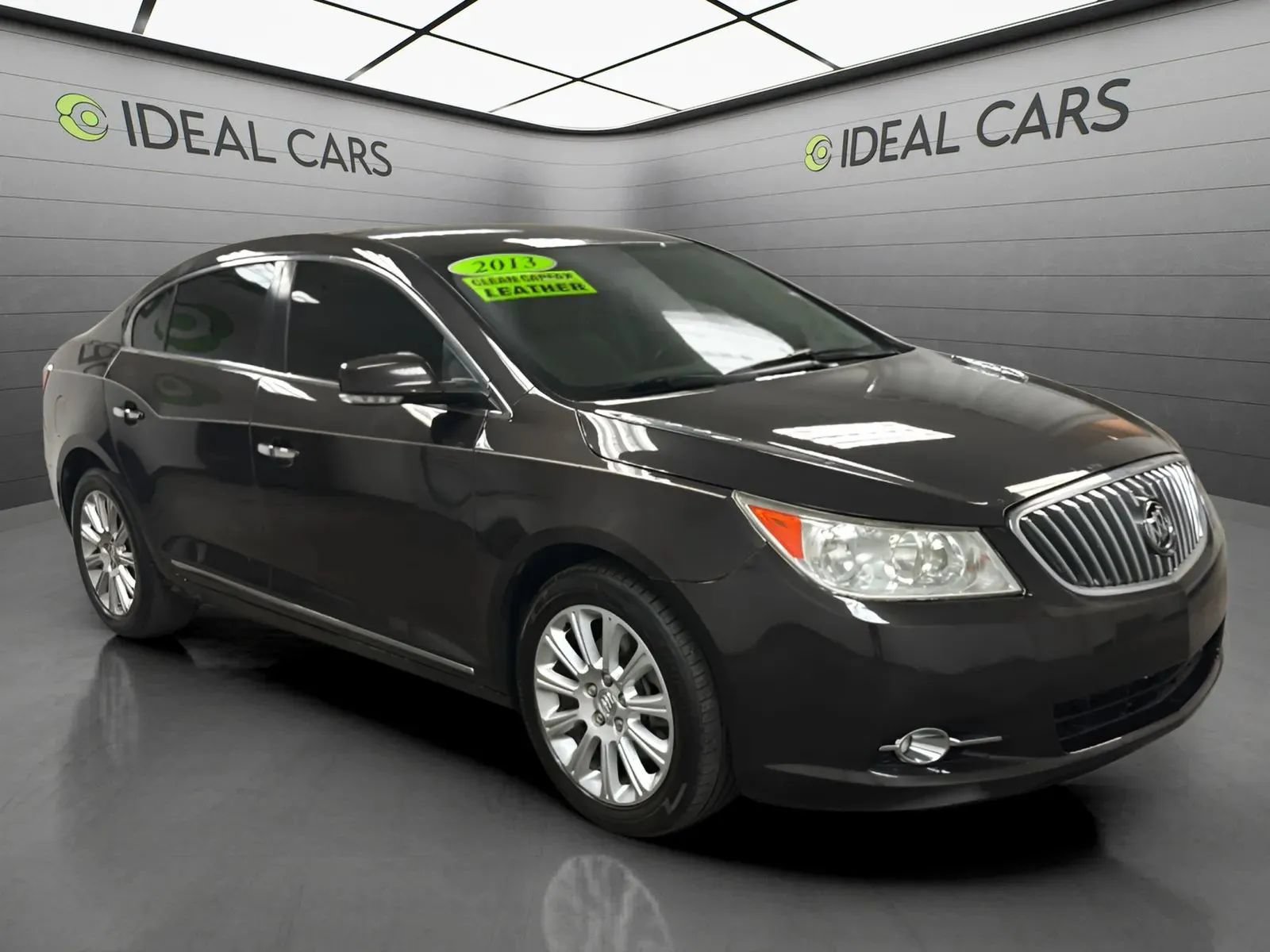 Used 2013 Buick LaCrosse Leather FWD image 3