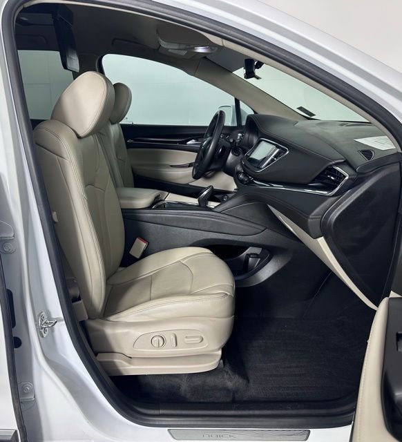 Used 2020 Buick Enclave Essence w/ Sound and Sites Package image 32
