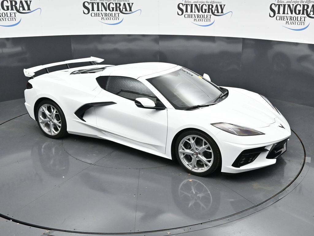Used 2020 Chevrolet Corvette Stingray Coupe w/ 1LT RWD image 18