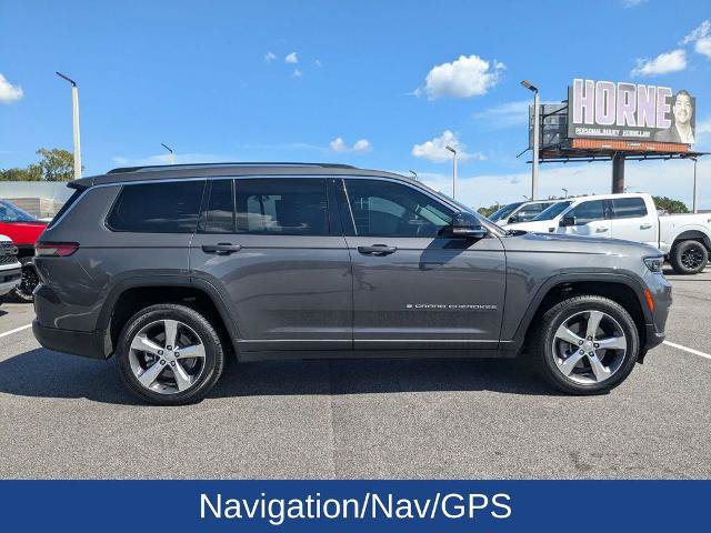 Used 2022 Jeep Grand Cherokee L Limited AWD/4WD image 3