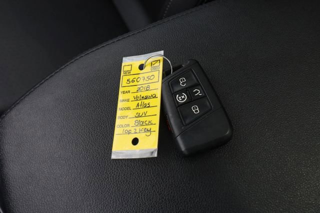 Used 2018 Volkswagen Atlas SEL w/ R-Line Package image 11