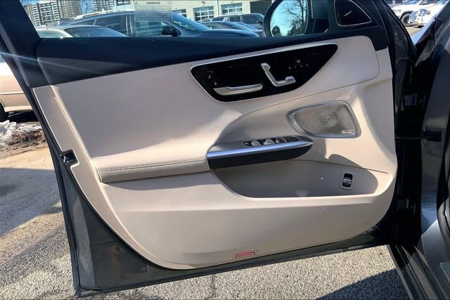 Used 2025 Mercedes-Benz C 300 4MATIC Sedan image 18