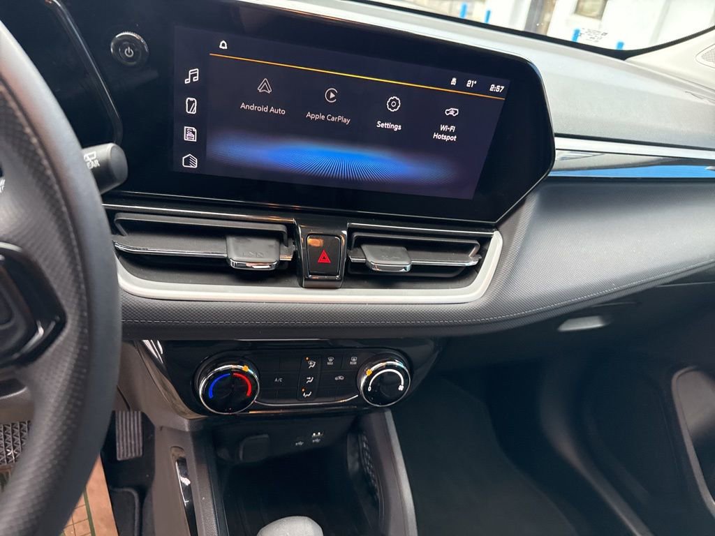 Used 2024 Chevrolet TrailBlazer LT image 24