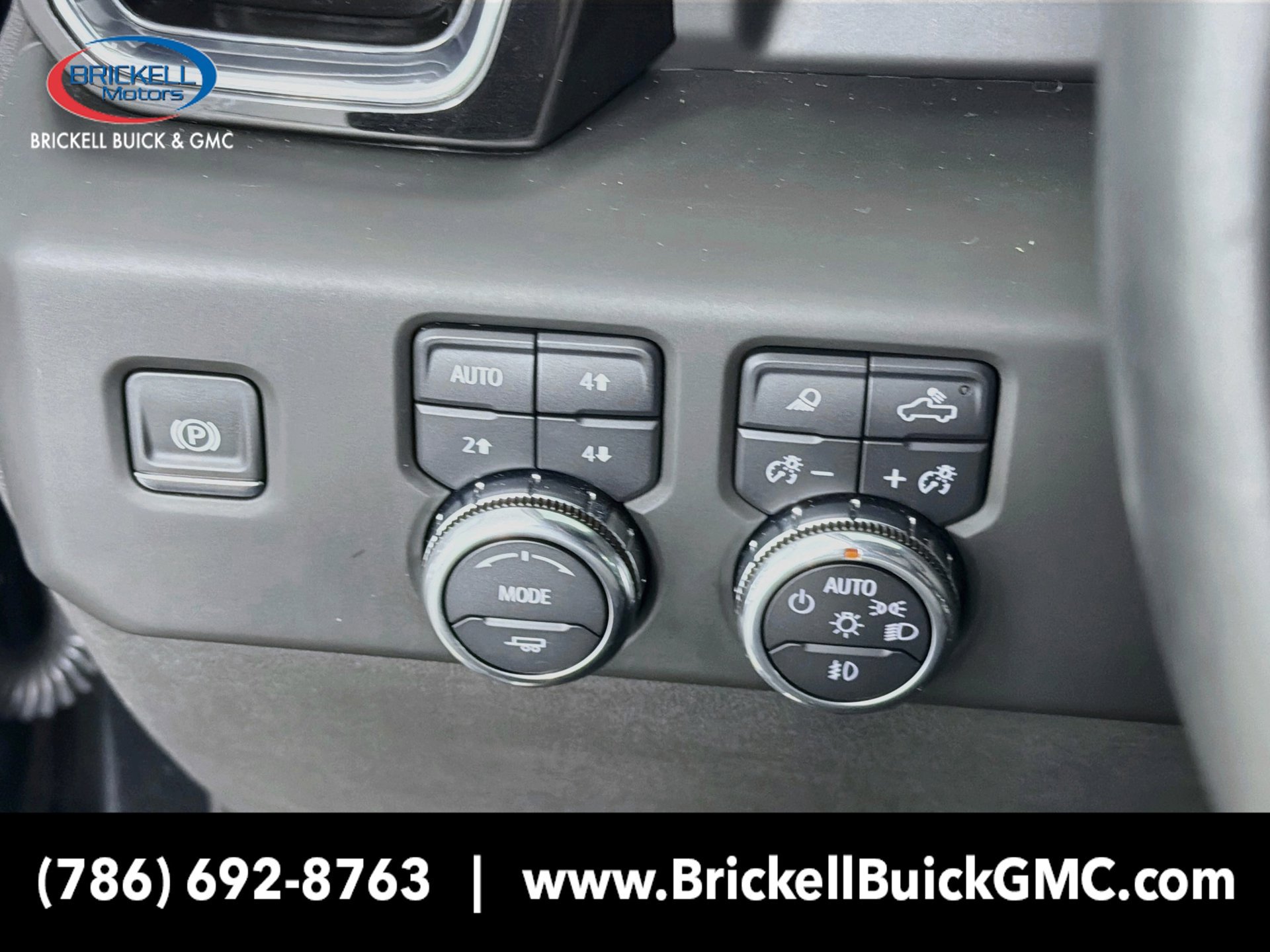 Used 2025 GMC Sierra 1500 Denali w/ Denali Reserve Package AWD/4WD image 34