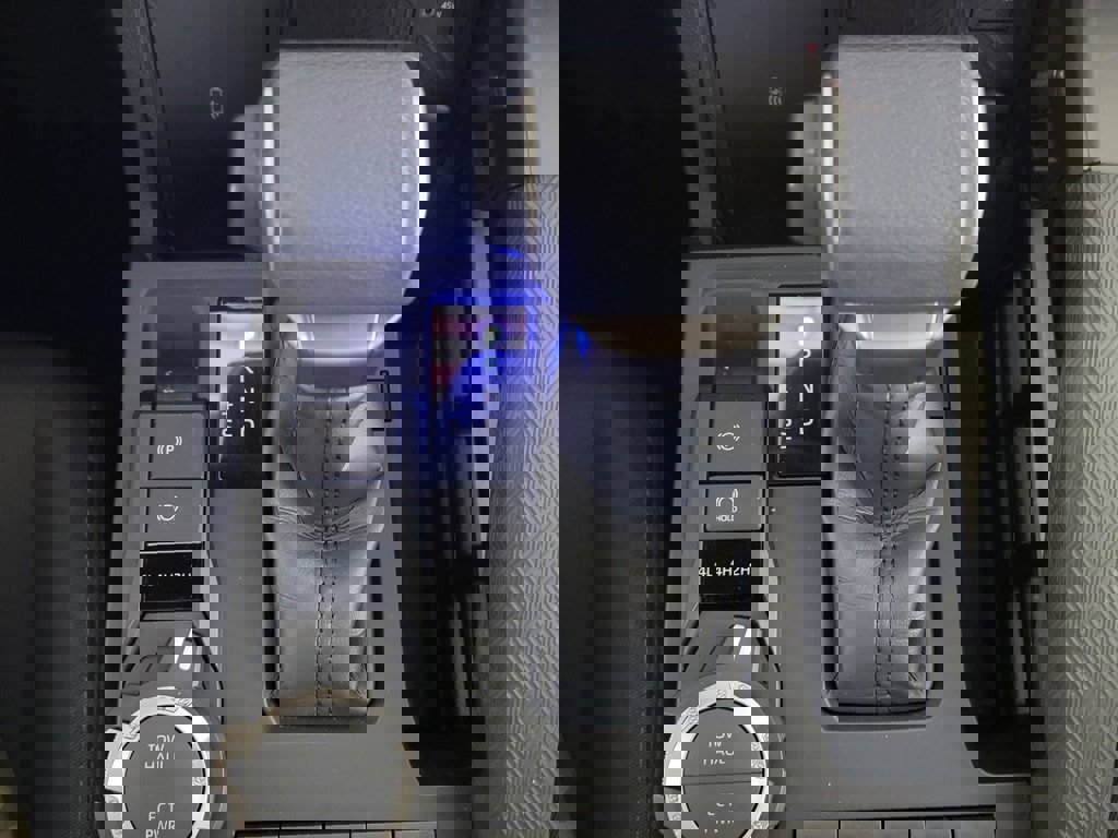 Certified 2025 Toyota Tacoma SR5 image 17