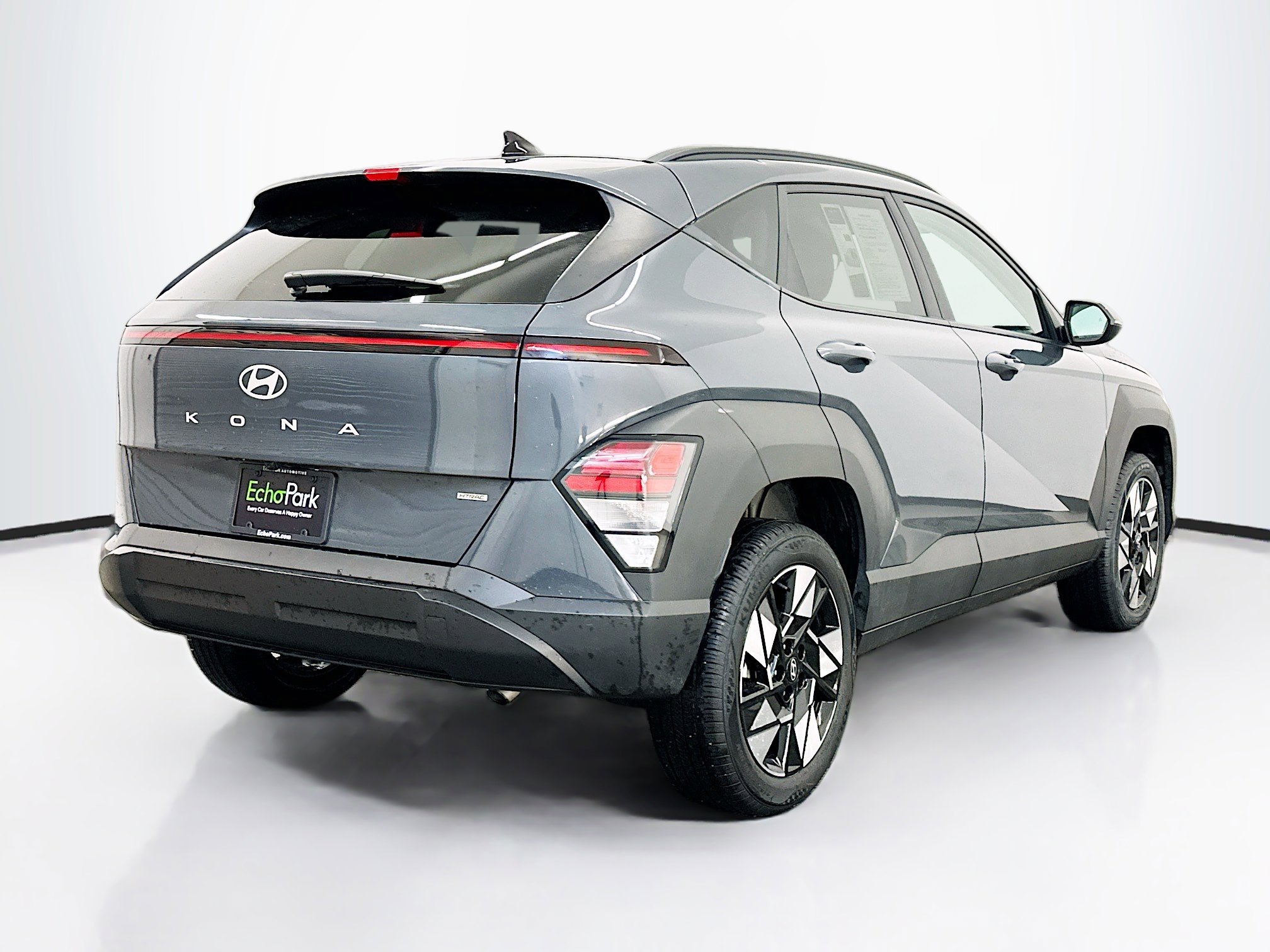 Used 2024 Hyundai Kona SEL image 9