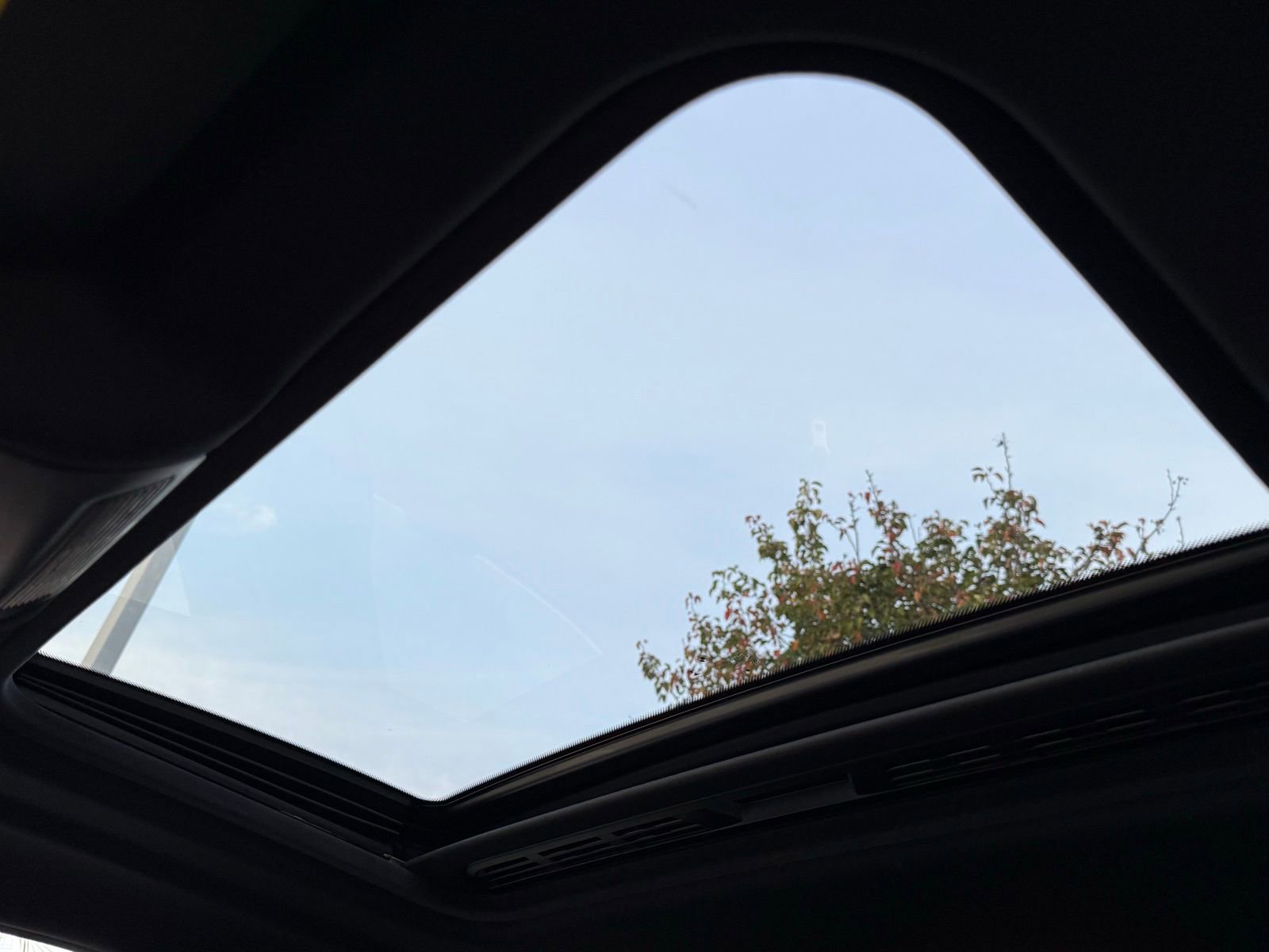 Used 2018 BMW X4 xDrive28i image 22