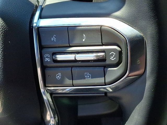 Used 2026 GMC Acadia Elevation w/ Elevation Premium Package FWD image 22