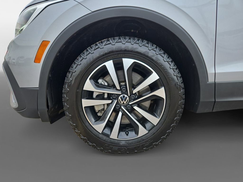 Used 2023 Volkswagen Tiguan S image 15